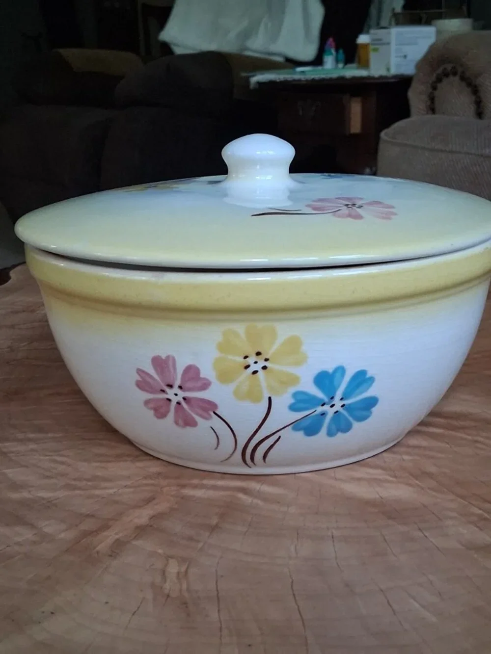 1949 Hull Pottery Cinderella Blossom Covered Casserole Dish Oven‑Serve